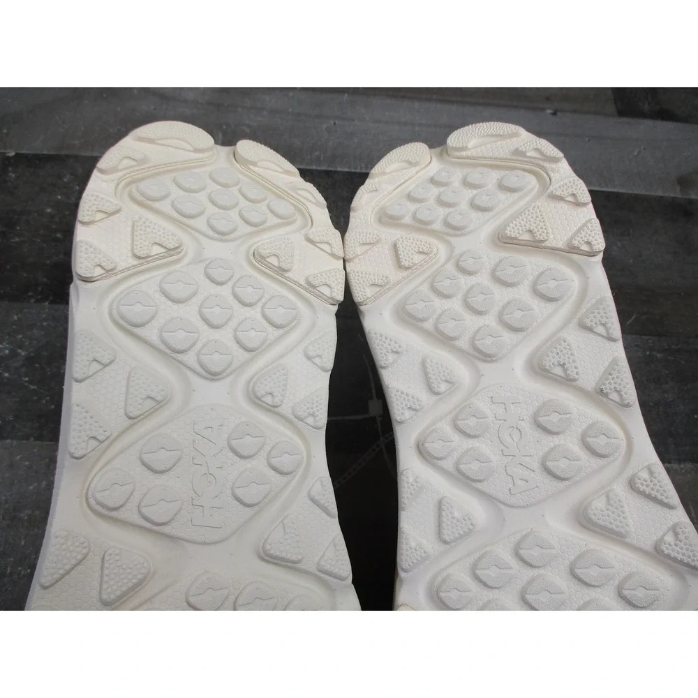 Hoka One One Ora Primo Shoes Mens Size 9.5 White Cream Puffer Fleece Lined